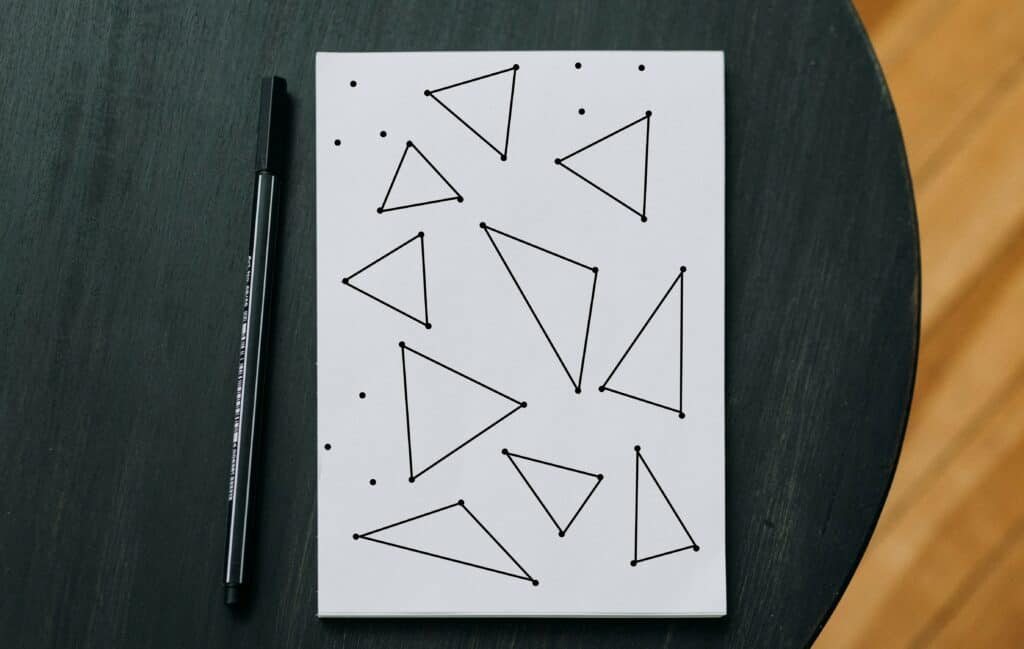 自學畫畫的第一步：不是如何「畫」，而是如何「看」- 三角形練習